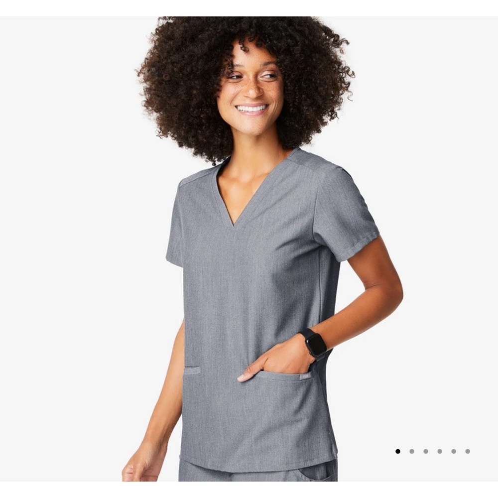 NWT FIGS scrub top